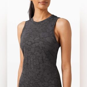 Lululemon | Breeze By Muscle Tank | Polar Spots Titanium/Black | Size 8